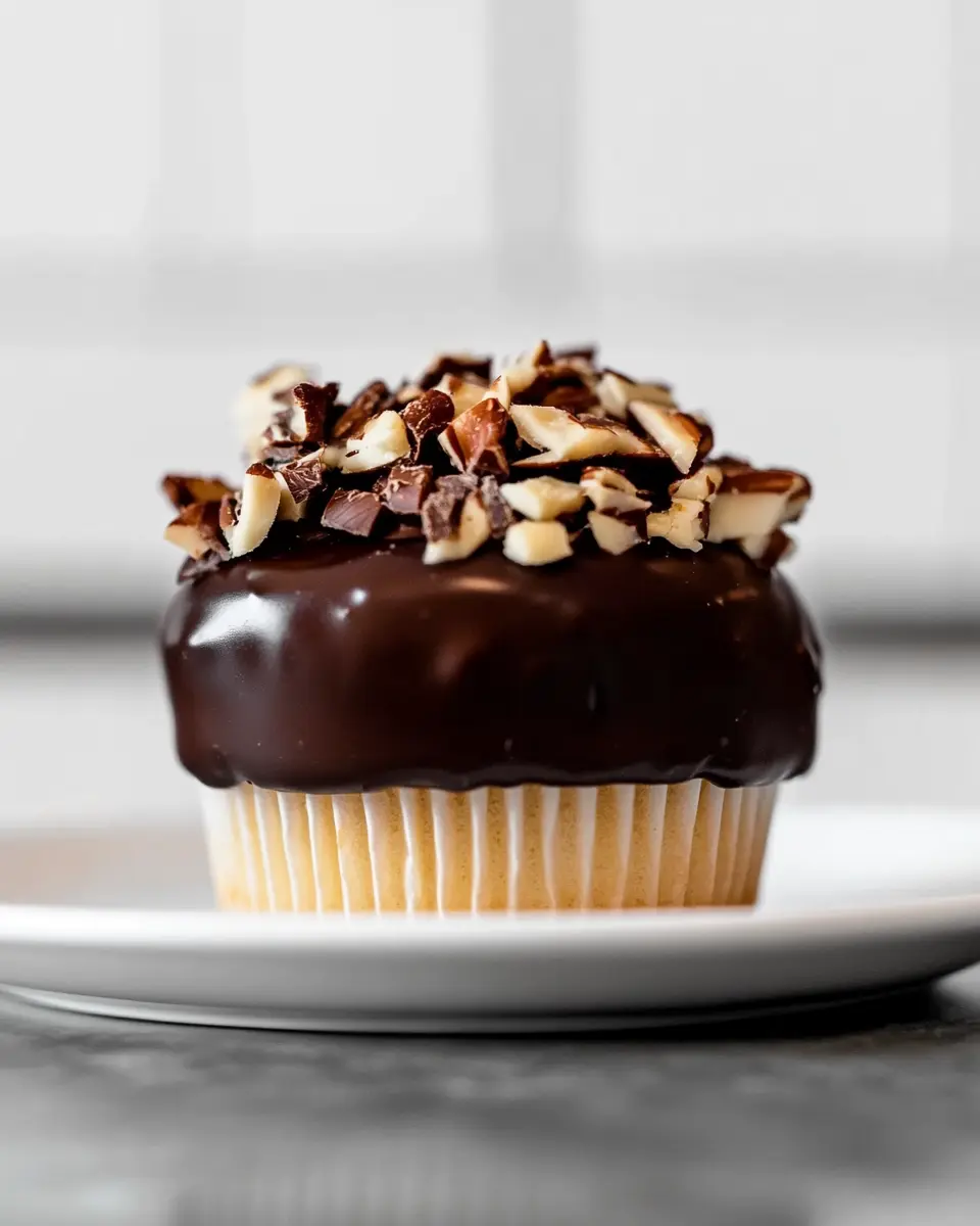 Flauschiger Becherkuchen: Irresistibly Topped with Florentiner Bliss 7