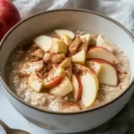 Zimt Apfel Porridge – Bestes Frühstück in 9 Minuten First Image First Image