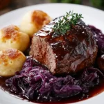 Weihnachtsbraten mit Rotweinsoße First Image First Image