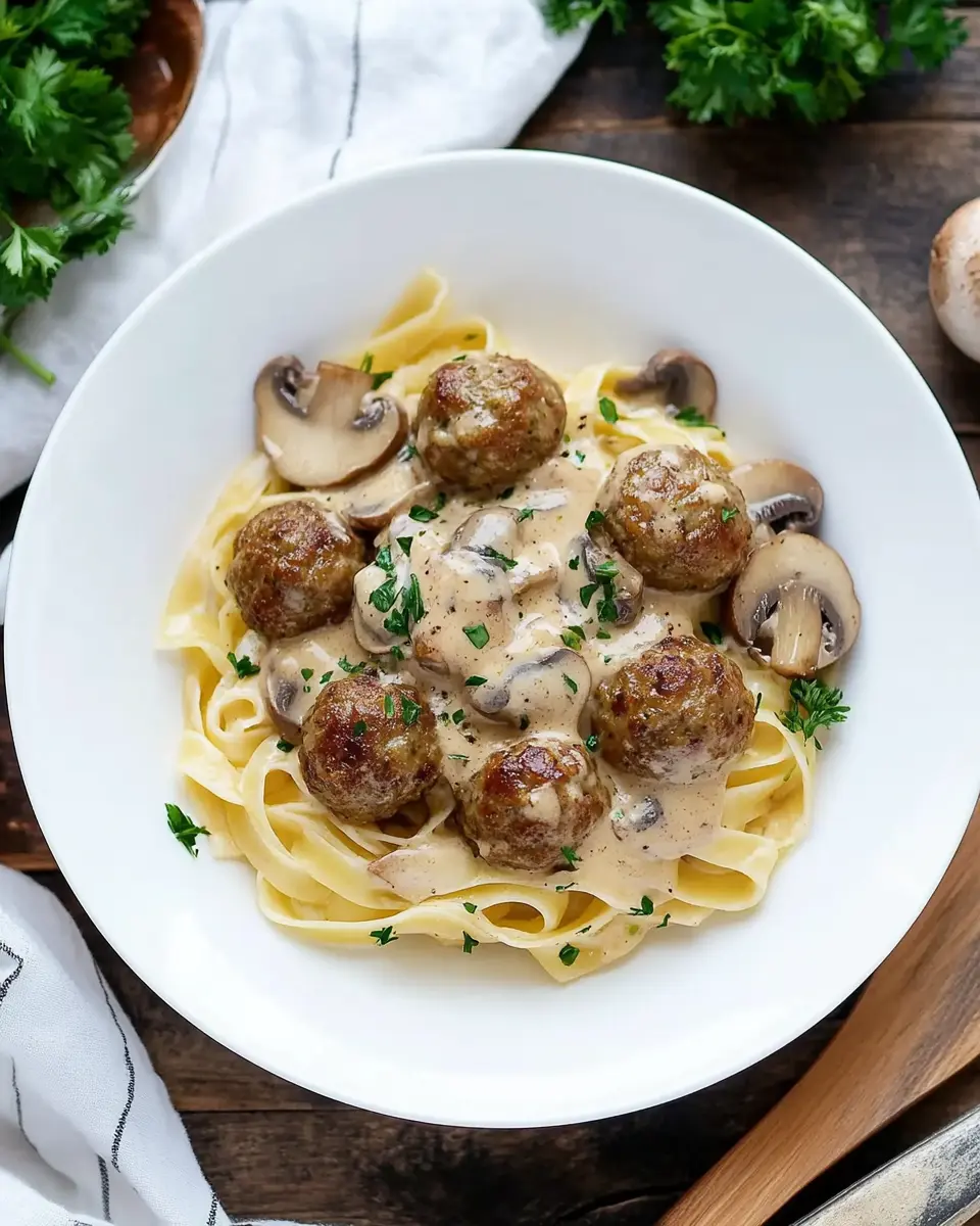 Nudeln mit Pilzen und Hackbällchen: Irresistibly Comforting Dinner 5
